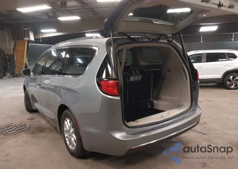 2020 Chrysler Pacifica Touring L из США, поврежденный, VIN 2C4RC1BG0LR106392